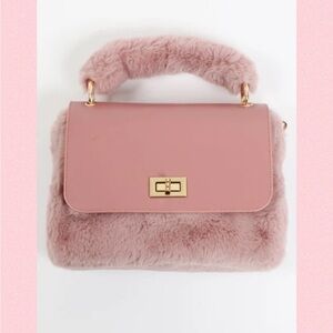 💖Pia Rossini “Hepburn” Faux-Fur Crossbody 
    Bag💖